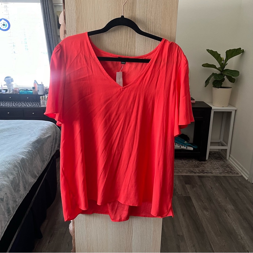 Ann Taylor Womens XL Coral Red V-Neck Flutter Sleeve Blouse NWT 25004571